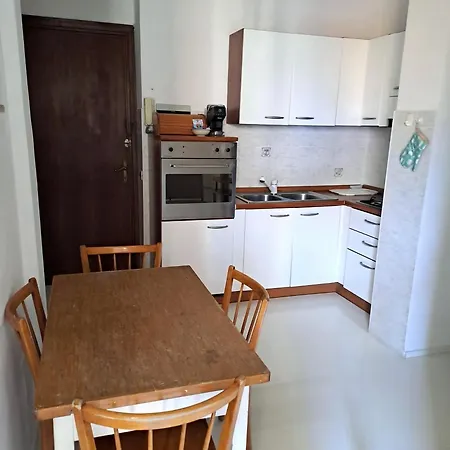 The Bathers' Apartment Nettuno
